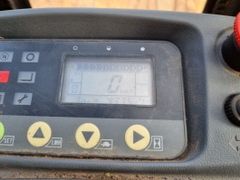 Xe đứng lái komatsu FB15RW-14-143993 bán hoặc cho thuê