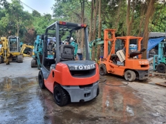 Xe nâng toyota  52-8FD25-34206