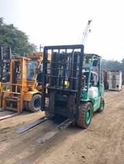 Mitsubishi FD30T-33089