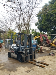 Nisan Y1F2M20/Y1F2-005566