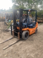 Toyota 7FD25-13985