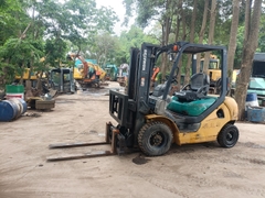Xe komatsu FD20C-16-704017