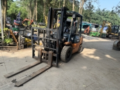 Xe nâng Toyota 02-7FD30-20884