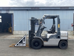 Nissan SB-YGL02/YGL02-000865