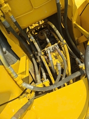 Máy xúc đào bánh xích komatsu PC200-6-85050