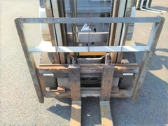 Komatsu 15T-21/208259