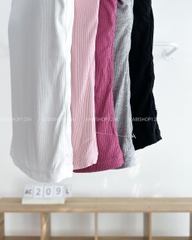 Áo Croptop Số 209-L 6870 Balo Tăm