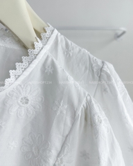 Áo Kiểu Số 269-D BBD Hoa Nổi Cổ Ren