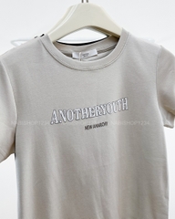 Áo Croptop Số 241-B 107 TN Another