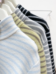 Áo Khoác Số 330-D Cổ Trụ Sọc Ngang