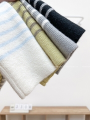 Áo Khoác Số 330-D Cổ Trụ Sọc Ngang