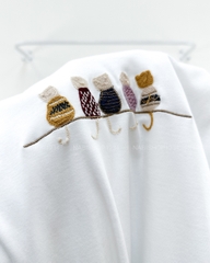 Áo Thun Số 369-B 9546 TN Thêu Mèo