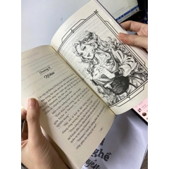 Hồi Ký Kẻ Ngoại Lai - Ngai vàng trên vực thẳm 210k - TTT