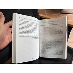 VANG VỌNG HÀO KHÍ THÁNG TÁM - MÙA THU ĐỘC LẬP – Đỗ Hoàng Linh 225k - Huy Hoàng Bookstore