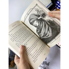 Hồi Ký Kẻ Ngoại Lai - Ngai vàng trên vực thẳm 210k - TTT