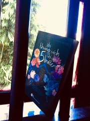 Khi Khoảng Cách Chỉ Còn Năm Bước 110k - Huy Hoang Bookstore