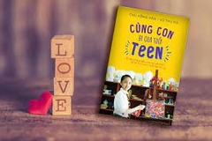 Cùng con đi qua tuổi teen (130.000) - Nhã Nam