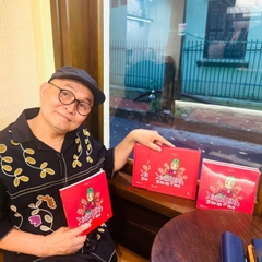 Xuân Hinh: Kẻ Chọc Cười Dân Dã - THBooks