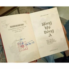 Hùng Khí Đông A – S800 – Bản Kỷ Niệm 800 Năm Triều Trần (có chữ ký và ấn triện riêng) 800k - Trần Thanh Cảnh - TTT