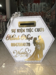 Thùng phong bì lục lăng không hoa, gắn tên theo yêu cầu