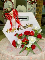 Thùng phong bì lục lăng hoa đỏ trắng
