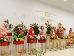 Đôn tráp đế vuông 4 nan thẳng màu vàng
