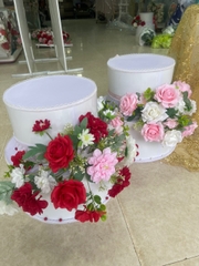 Bánh kem 2 tầng hoa đỏ