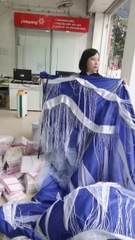 Trần hoa mây sợi kim tuyến nền xanh