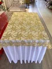 Khăn trải bàn ren công vàng 1 x 1.3 m