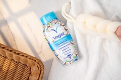 VAGISIL SCENTSITIVE SCENTS DAILY INTIMATE WASH: Dung Dịch Vệ Sinh Phụ Nữ Hương Dừa & Dâm Bụt - Làm Sạch & Cân Bằng pH