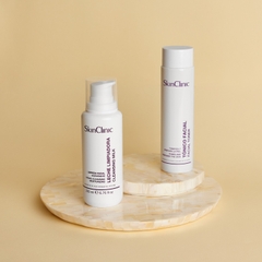 SKINCLINIC CLEANSING MILK: Sữa Rửa Mặt Dịu Nhẹ, Dưỡng Ẩm Cho Mọi Loại Da