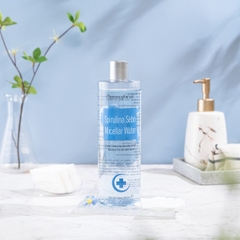 Pharmaform Spirulina Sebo Micellar Water: Nước Tẩy Trang Tảo Xoắn Cho Da Dầu Mụn & Nhạy Cảm