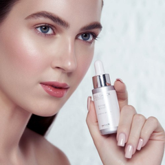 SWISS LINE CS AL EVENNESS BOOSTER 2% AIPHA-ARBUTIN / TINH CHẤT TRẮNG SÁNG LÀM ĐỀU MÀU DA, ĐẶC TRỊ SẮC TỐ VÀ SẠM NÁM