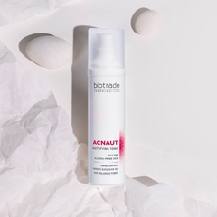 BIOTRADE ACNAUT MATTIFYING TONIC / NƯỚC HOA HỒNG KIỂM SOÁT DẦU