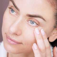 Bioelements VC10 Eye Bright Contour – Kem mắt Vitamin C 10% dưỡng sáng và cải thiện dấu hiệu lão hóa