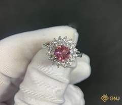 Nhẫn nữ đá Tourmaline hồng tím quý phái