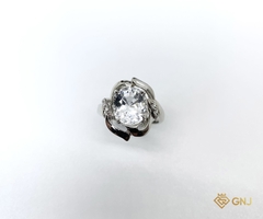Nhẫn bạc đá Topaz tự nhiên.