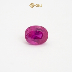 Viên đá ruby tự nhiên Lục Yên.