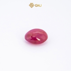 Viên đá ruby đỏ huyết tự nhiên