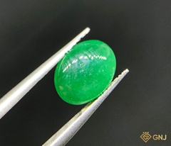 Viên đá Ngọc Lục Bảo tự nhiên