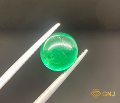 Viên đá Ngọc Lục Bảo tự nhiên
