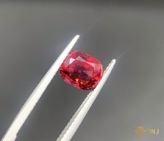 Viên đá Garnet tự nhiên