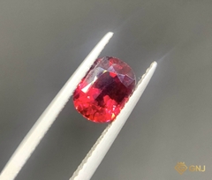 Viên đá Garnet tự nhiên