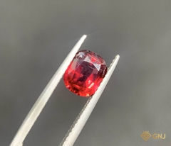 Viên đá Garnet tự nhiên