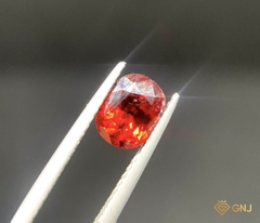 Viên đá Garnet tự nhiên