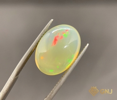 Viên đá Opal tự nhiên