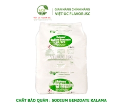 Sodium Benzoate Kalama là một chất bảo quản hiệu quả trong việc ức chế sự phát triển của vi khuẩn, nấm và vi sinh vật khác trong thực phẩm. Với tính chất ổn định và độ bền cao, Nó cũng giúp ức chế sự oxy hóa và tăng tuổi thọ của sản phẩm.