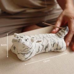Đế cắm trầm "Cọp vô ưu"