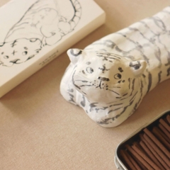 Đế cắm trầm "Cọp vô ưu"