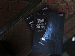 Sách - Nhạc Công Bí Ẩn